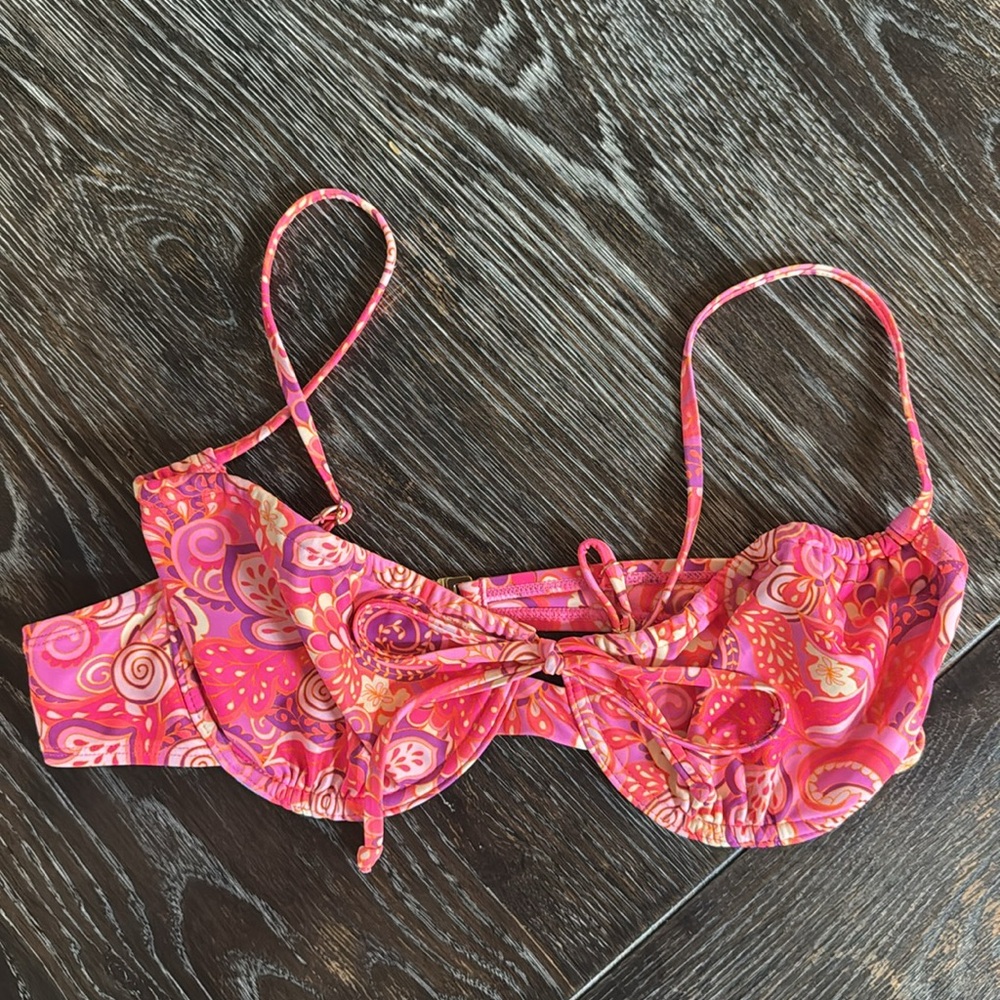 Kulani Kinis Ruched Underwire Bikini Top Size Large - Picture 5 of 10